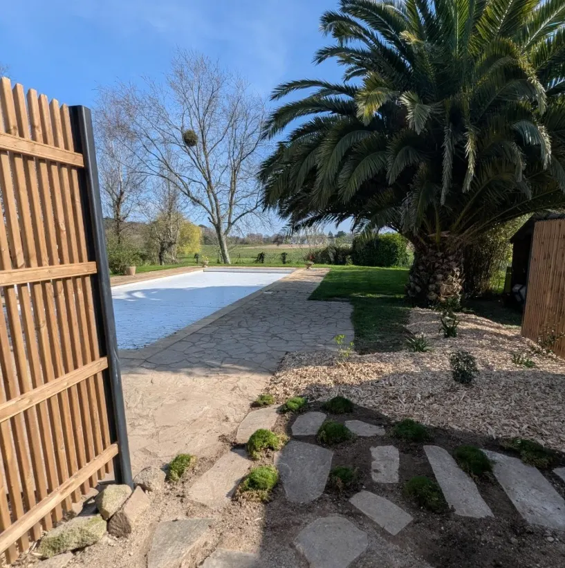 Rénovation d'un mur & création d'un massif - après travaux, Pays de Lorient (56)